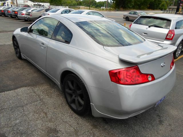 2004 Infiniti G35 XB - ONE Owner