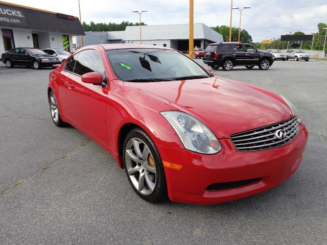 2004 Infiniti G35 XL 12-passenger