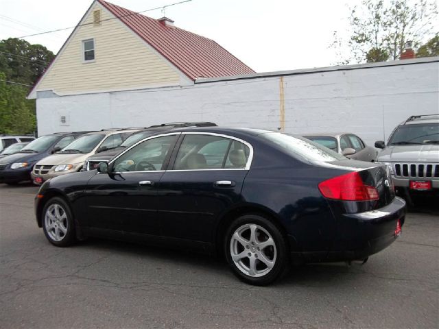 2004 Infiniti G35 5DR WGN FWD AT