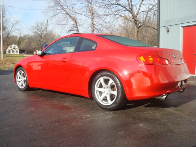 2004 Infiniti G35 Base