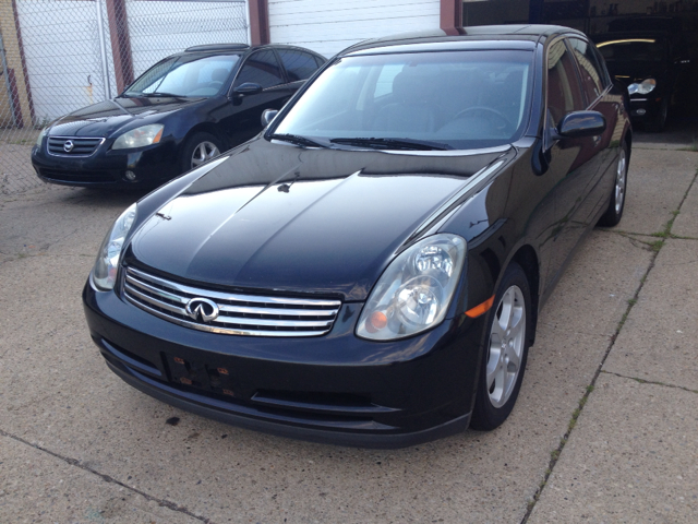 2004 Infiniti G35 5DR WGN FWD AT