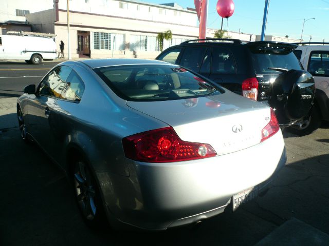 2004 Infiniti G35 XB - ONE Owner