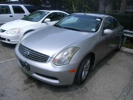 2004 Infiniti G35 XB - ONE Owner