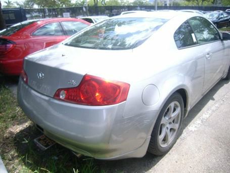 2004 Infiniti G35 XB - ONE Owner