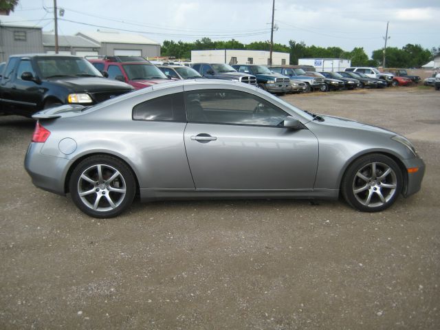 2004 Infiniti G35 XB - ONE Owner