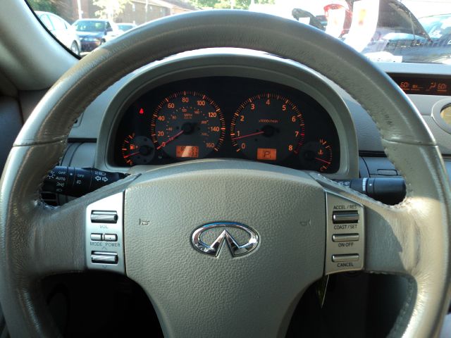 2004 Infiniti G35 XB - ONE Owner