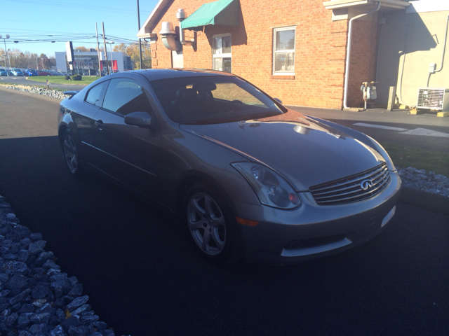 2004 Infiniti G35 XB - ONE Owner