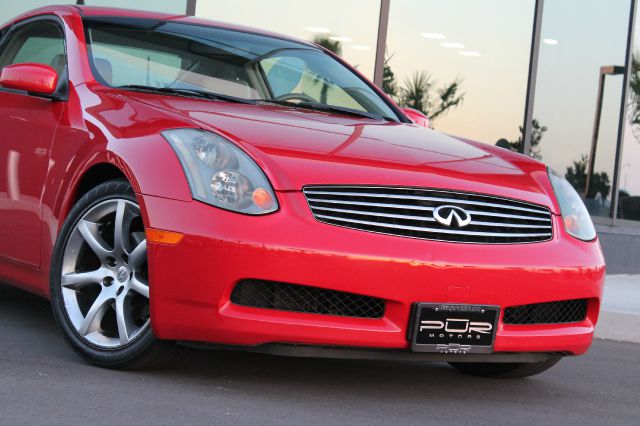 2004 Infiniti G35 XB - ONE Owner