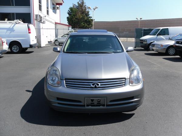 2004 Infiniti G35 Base