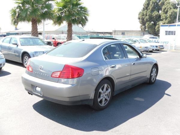 2004 Infiniti G35 Base