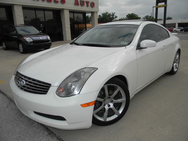 2004 Infiniti G35 XB - ONE Owner