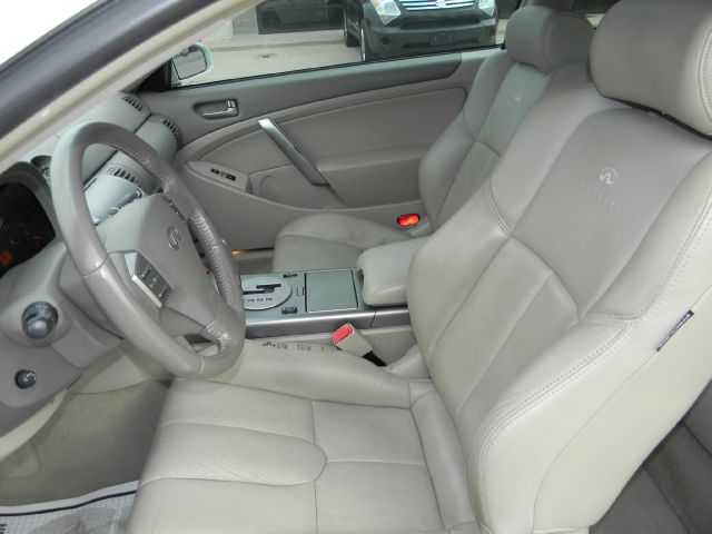 2004 Infiniti G35 XB - ONE Owner