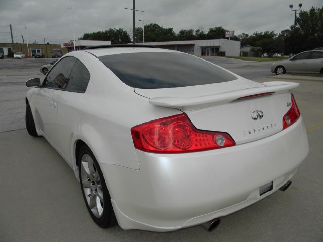 2004 Infiniti G35 XB - ONE Owner