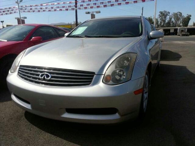 2004 Infiniti G35 Base