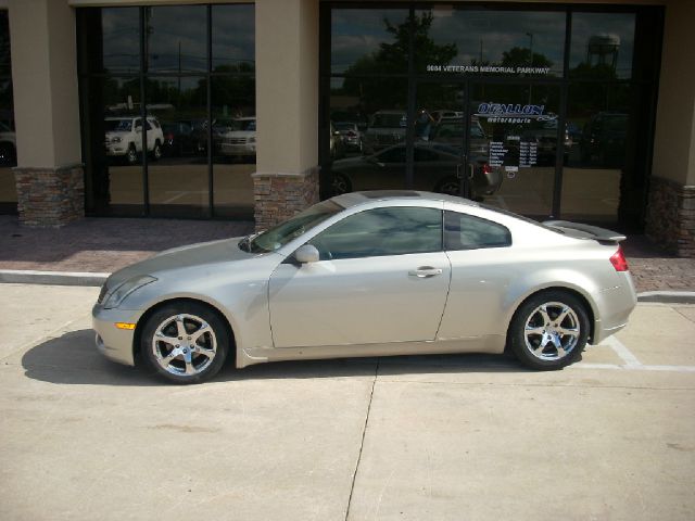 2004 Infiniti G35 XB - ONE Owner