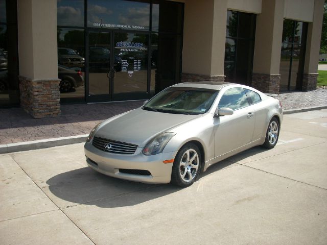 2004 Infiniti G35 XB - ONE Owner