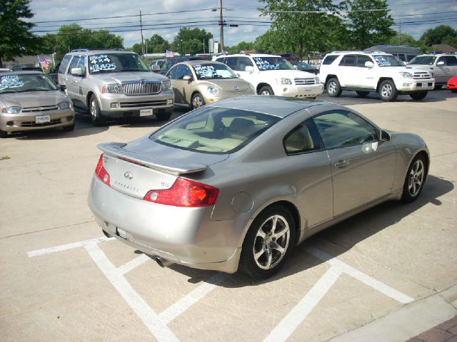 2004 Infiniti G35 XB - ONE Owner