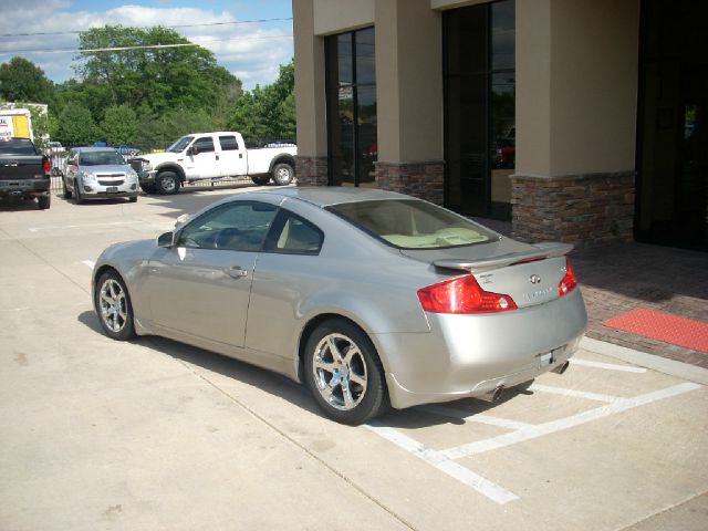 2004 Infiniti G35 XB - ONE Owner