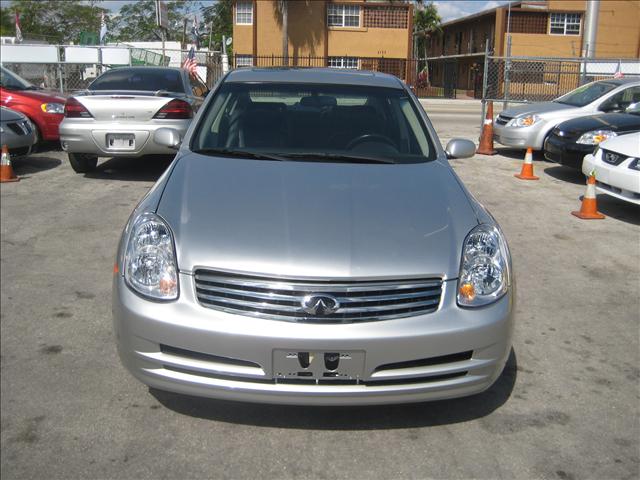 2004 Infiniti G35 Base