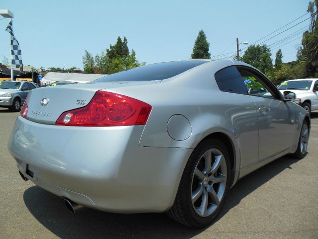 2004 Infiniti G35 XB - ONE Owner