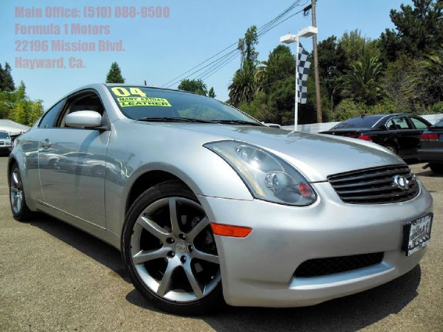 2004 Infiniti G35 XB - ONE Owner