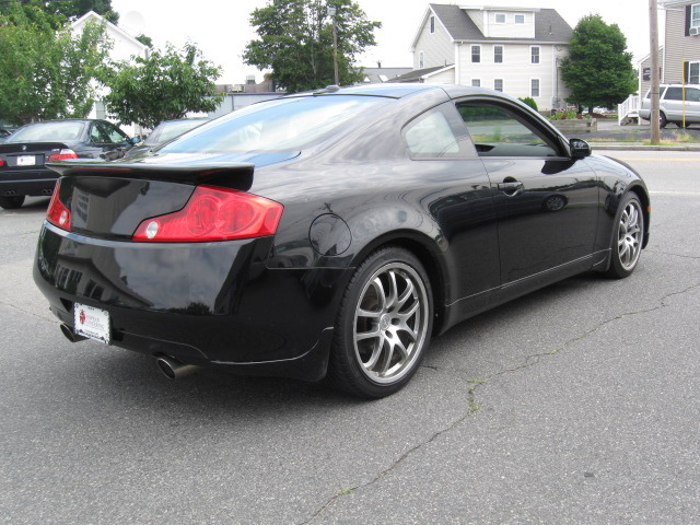 2005 Infiniti G35 LS - All Wheel Drive At Broo