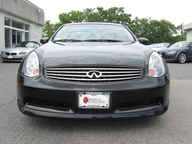 2005 Infiniti G35 LS - All Wheel Drive At Broo