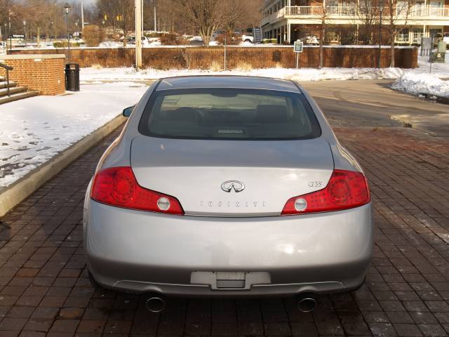 2005 Infiniti G35 Base