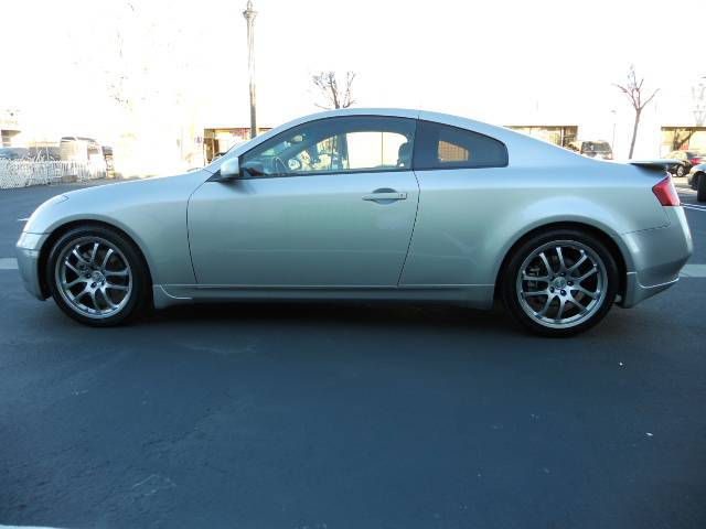 2005 Infiniti G35 Base