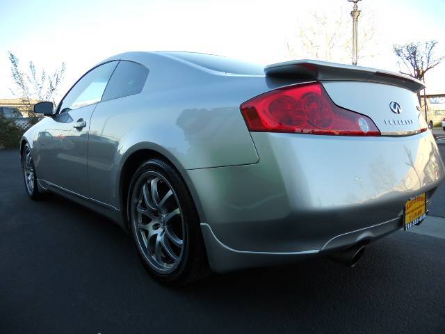 2005 Infiniti G35 Base