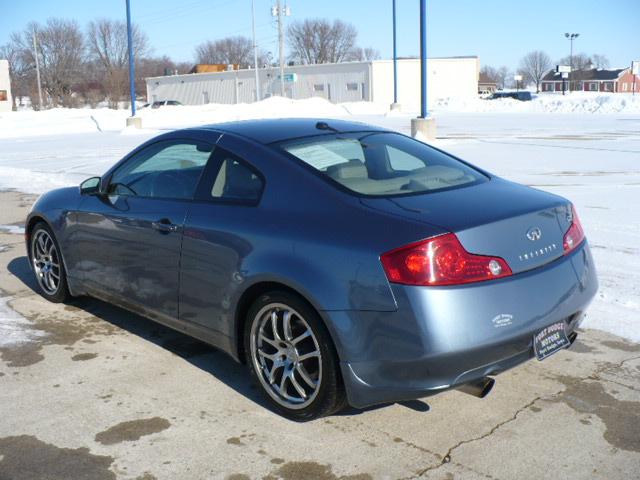 2005 Infiniti G35 Base