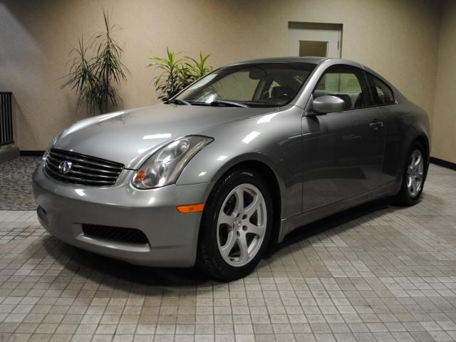 2005 Infiniti G35 SE King Cab 2WD