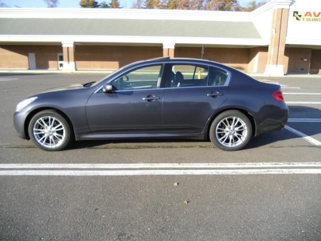 2008 Infiniti G35 XLT Crew Cab DRW 2WD