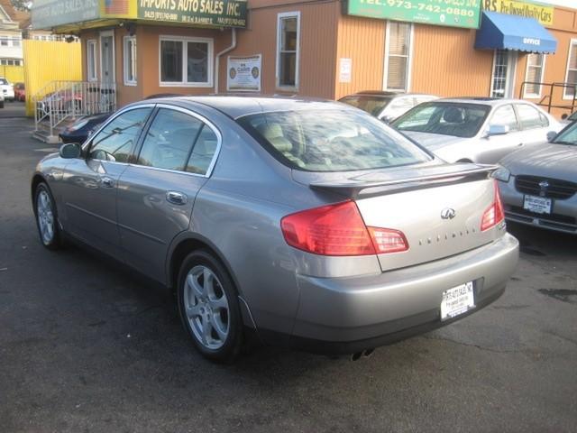 2004 Infiniti G35X 3500 REG CAB