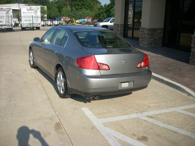 2004 Infiniti G35X 5DR WGN FWD AT