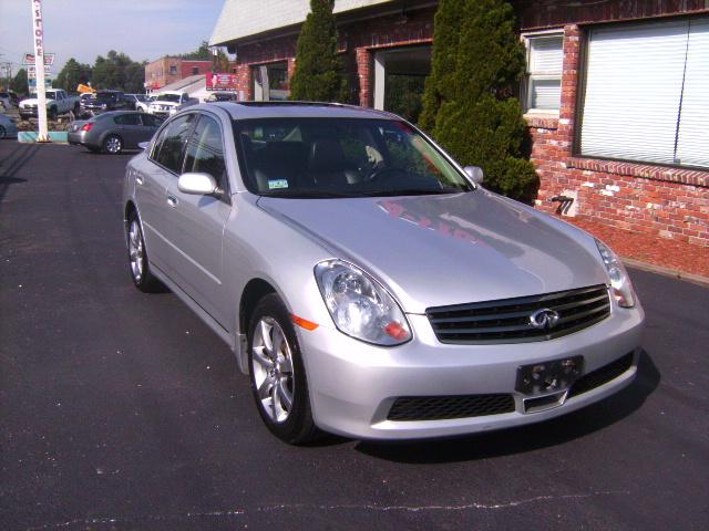 2006 Infiniti G35X SW2