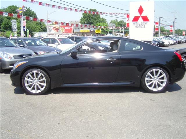 2008 Infiniti G37 2006 Nissan SE