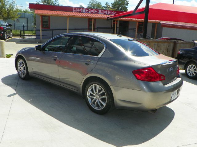 2009 Infiniti G37 2006 Nissan SE