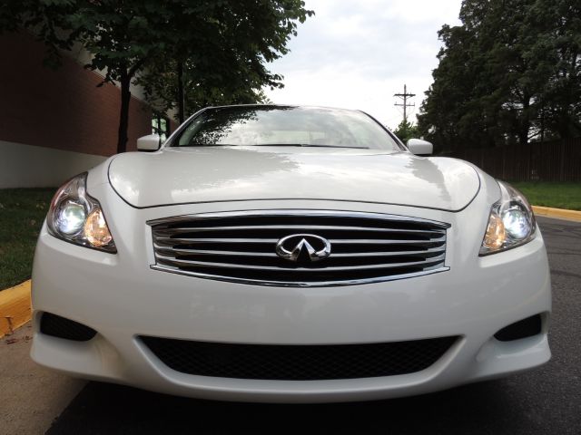 2010 Infiniti G37 GL I4 Manual