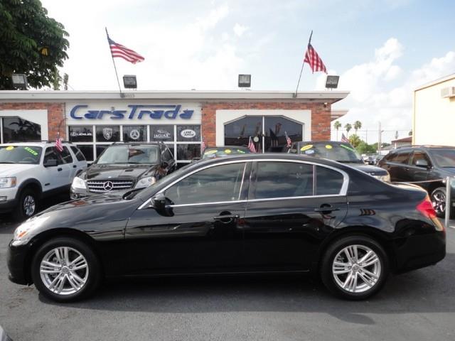 2010 Infiniti G37 Ram 3500 Diesel 2-WD