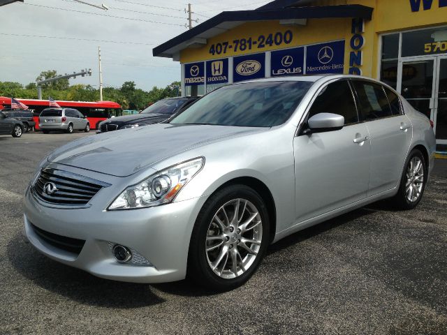 2010 Infiniti G37 SLT MEGA CAB 4X4 Dually