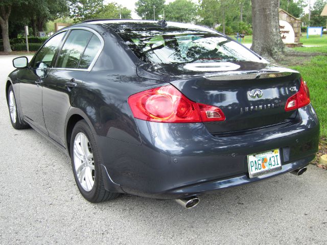 2011 Infiniti G37 SLT MEGA CAB 4X4 Dually