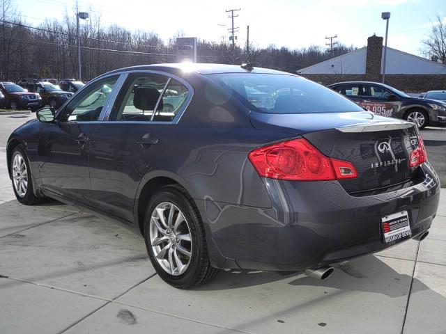 2009 Infiniti G37x Base