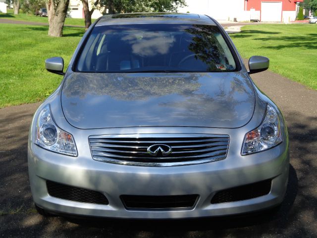 2009 Infiniti G37x S Cabriolet 2D