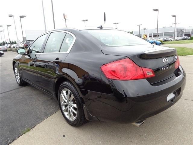 2009 Infiniti G37x SW2