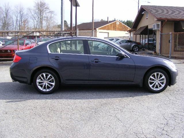 2009 Infiniti G37x Base