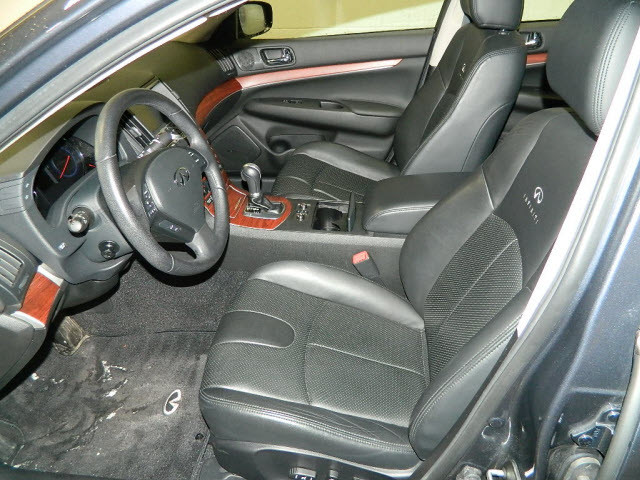 2009 Infiniti G37x Base