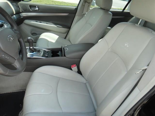 2010 Infiniti G37x Unknown