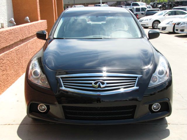 2010 Infiniti G37x S Cabriolet 2D