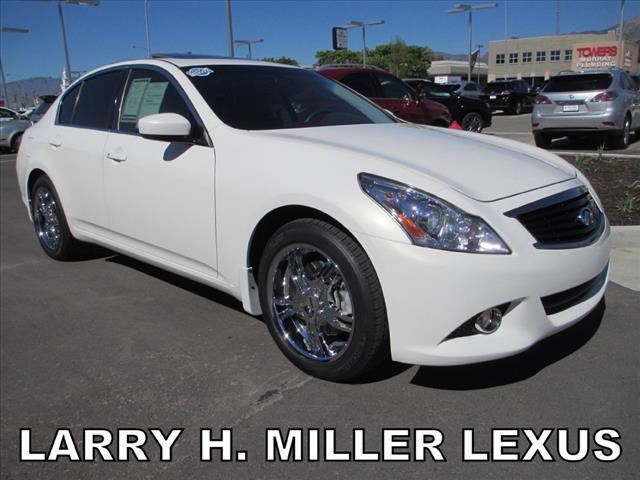 2011 Infiniti G37x SW2